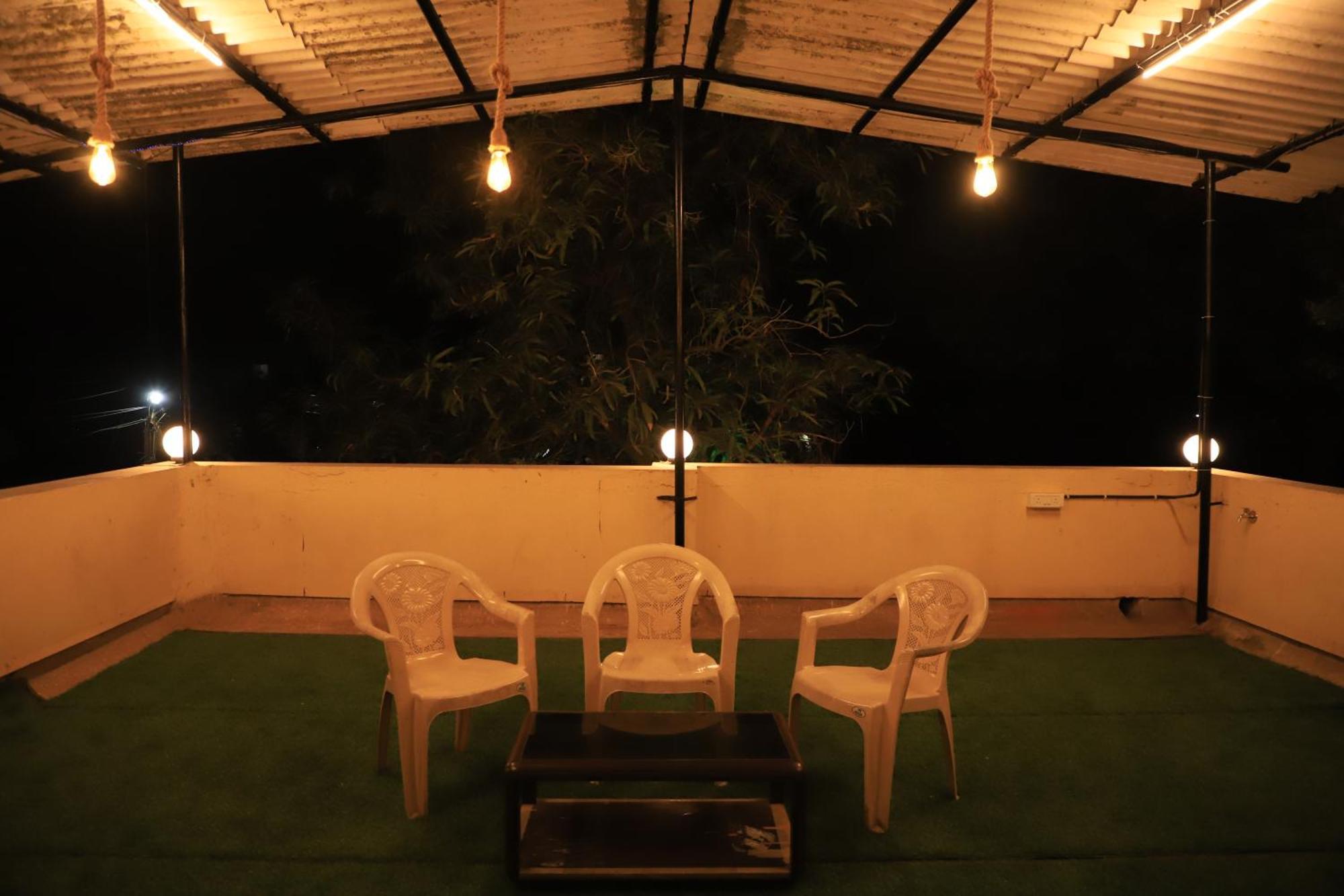 Holiday home Hemharsh With Pool